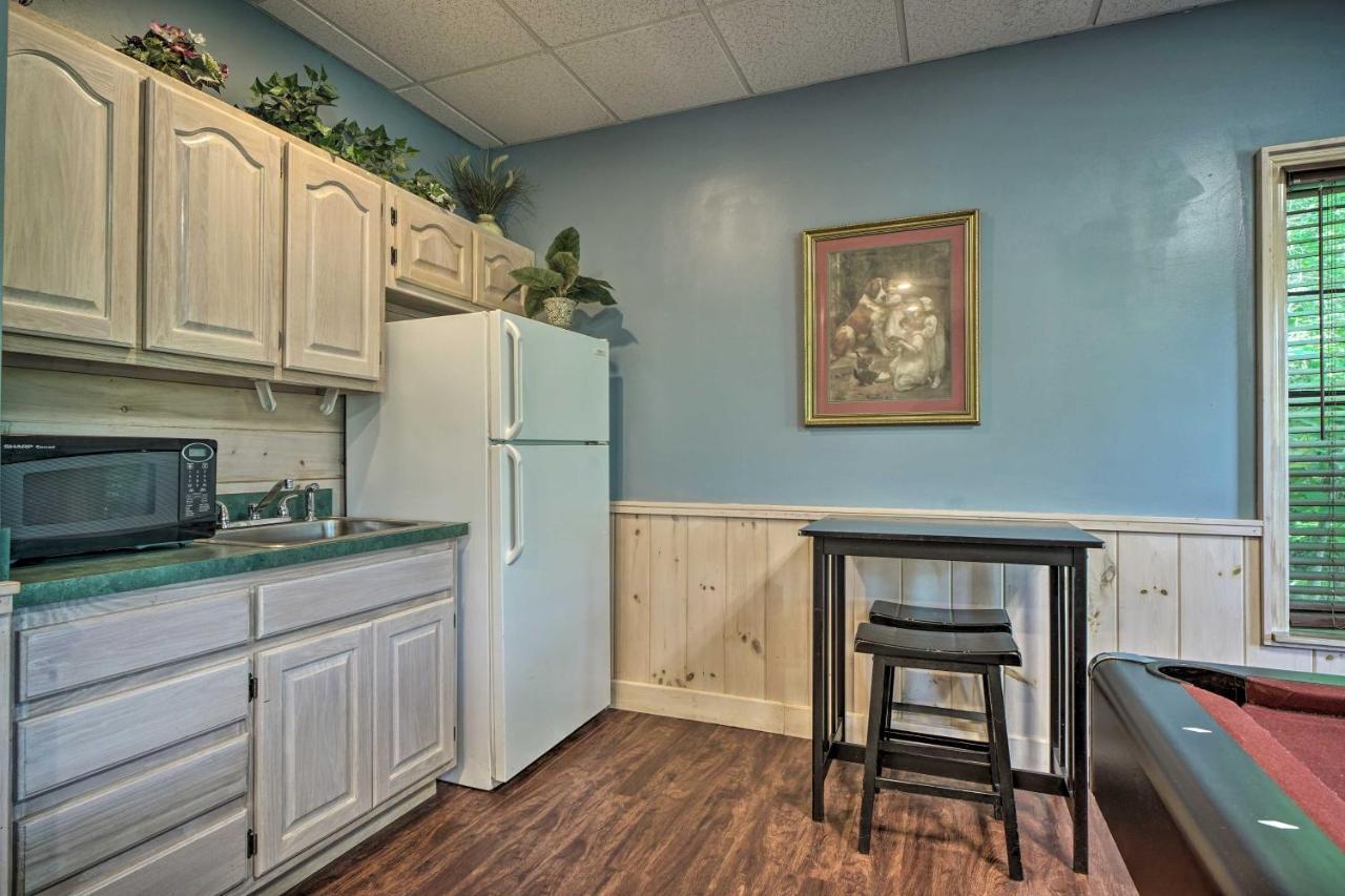 Rustic Pigeon Forge Home With Private Hot Tub! Extérieur photo