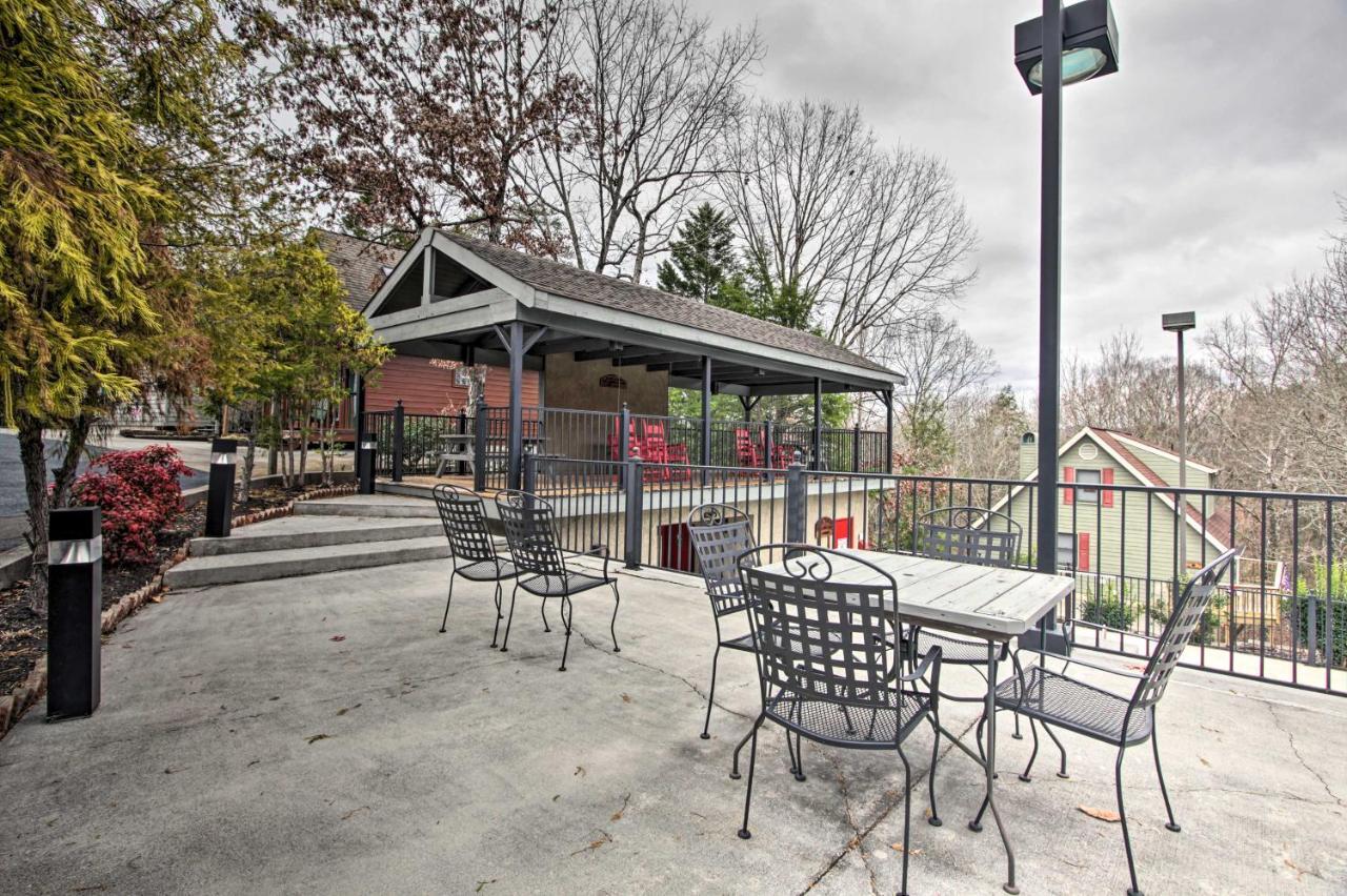 Rustic Pigeon Forge Home With Private Hot Tub! Extérieur photo